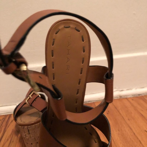 *closet clean out!* Brown leather wedges - Picture 5 of 6